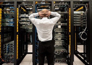 Computer Outage Wreaks Havoc at US Airports – Decentralized Systems Needed