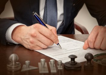 A Baby’s Video Birth Certificate Digitally Notarized on the Blockchain