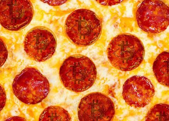 The World Celebrates the 8th Anniversary of the First Bitcoin Transaction: Buying Two Pizzas