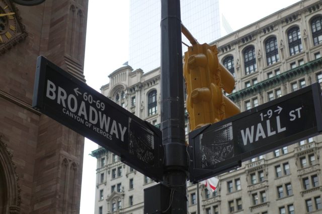 JPMorgan to Offer Clients Bitcoin Futures?