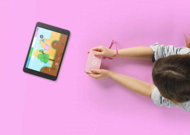 Pigzbe utilizes Wollo, a Stellar based token