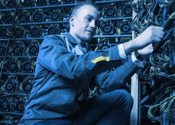 HashByte’s New Renewable Powered Mining, Tackling the Industries Greatest Downfall and Pulling in Huge Profits!