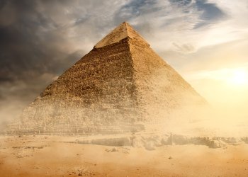 pyramid bitcoin stay