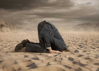 BlackRock CEO Denies Company's Interest in Cryptocurrency