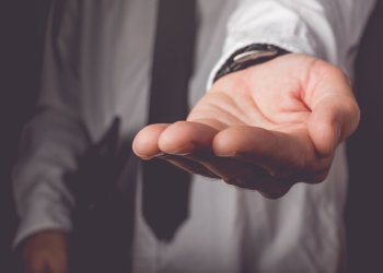 Binance Wants $2.6M to List Your Token, Claims Expanse Co-Founder