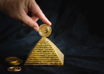 Only Bitcoin Gets to Be a ‘Legal Pyramid Scheme’ Like Gold, Says Mike Novogratz