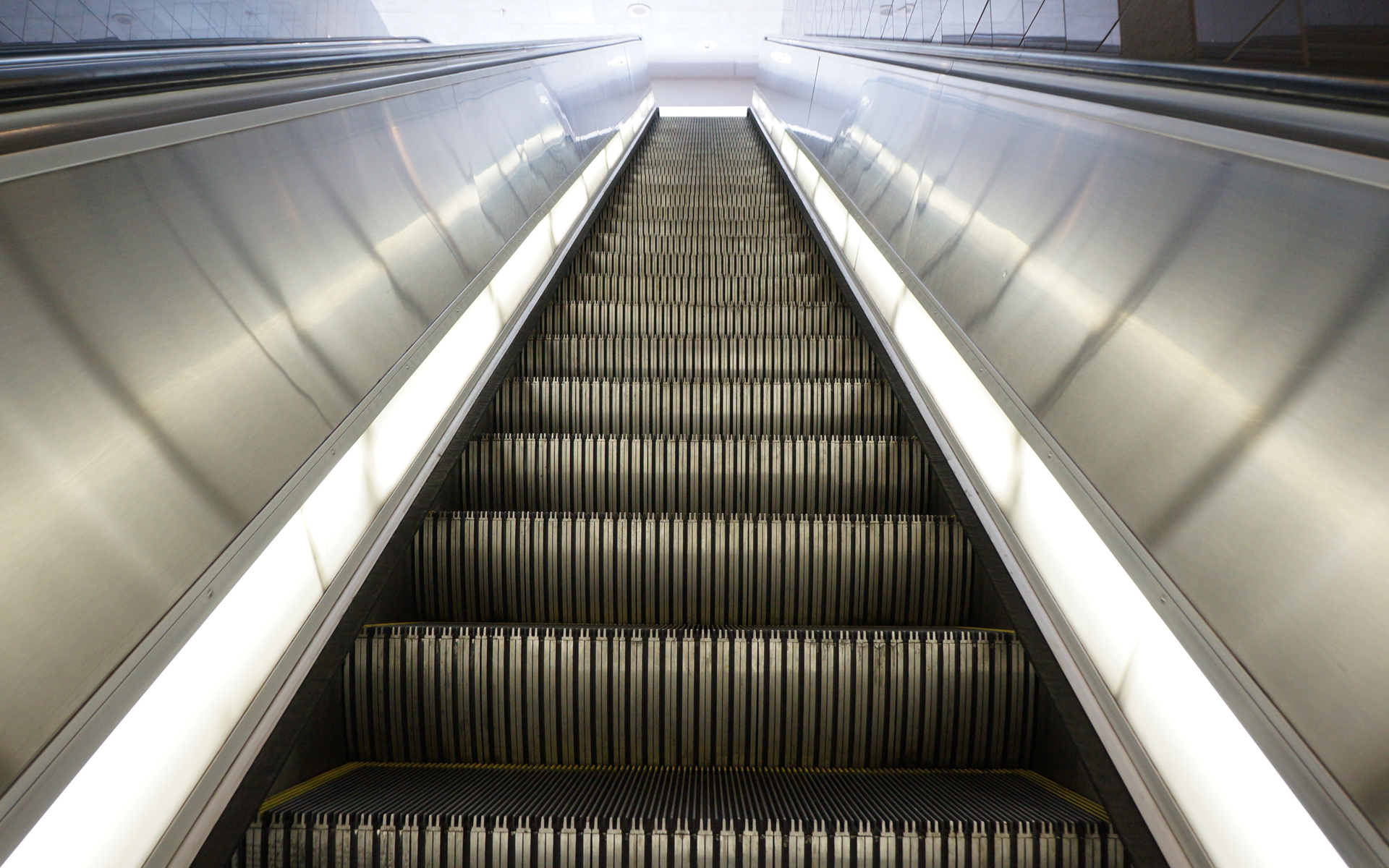 bitcoin price go up escalator