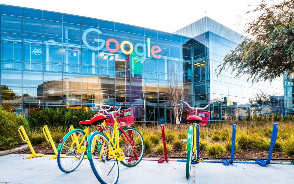 Top Google Exec Quits to Become Coinbase Head of Product