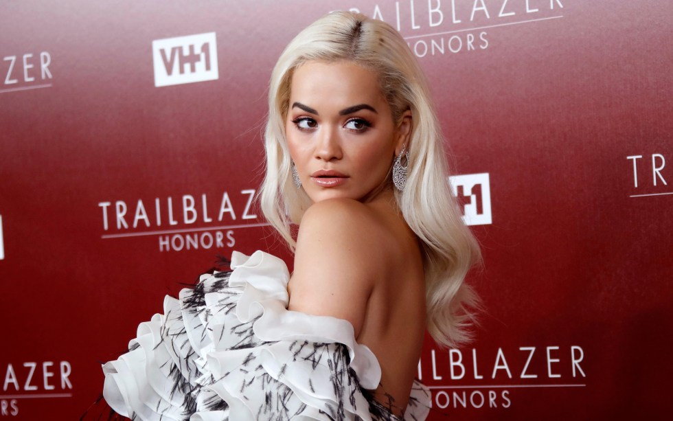 Rita Ora Promotes Bitcoin on Instagram