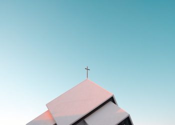 Bitcoin Confirms Elusive “Golden Cross” Pattern as Large Buyers Step Up