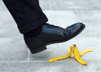 Analysts Explain Why Bitcoin Price Risks Falling Below $10K