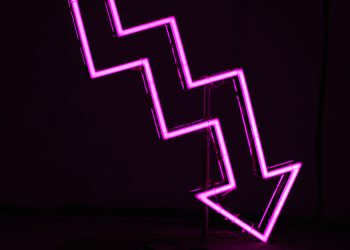 Bitcoin Risks Correction as Analysts Warns About Stock Market Bull Trap