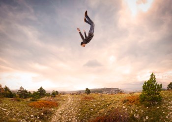 Analyst Explains Reasons Bitcoin Price Could Fall Back to Lower $10Ks