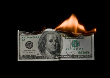 US Dollar Will Crash "Faster and Harder," Says Pro-Bitcoin Economist