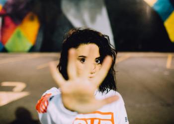 A Big Glitch Appears in Bitcoin Bullish Bias: Rising Rate Hikes Bets