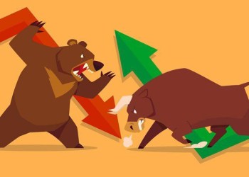 Picture of a bear will a red downward arrow behind it growling at a bull with a green upward arrow behind it