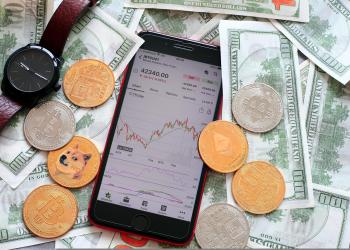 Governor Of Central Bank Of Australia Says Privatizing Cryptocurrency Sector Is Better