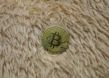 Bitcoin Trading Volume Remains Close To 1-Year Highs