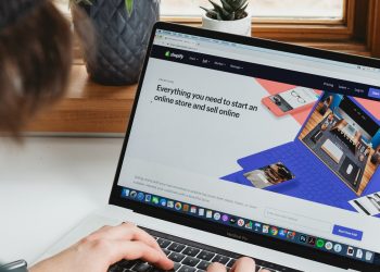 Shopify Launches Comprehensive Blockchain Suite for Merchants