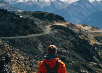 Coinbase Considers Overseas Crypto-Trading Platform Amid Regulatory Challenges