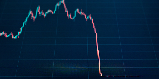Crash Crypto: Haruskah Membeli ETH, DOGE, dan XRP Sekarang?