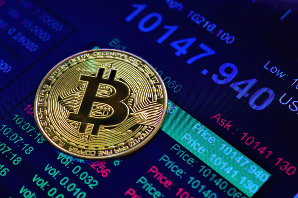 Биткойн стигна $92,000 на фона на отложените мита от Тръмп