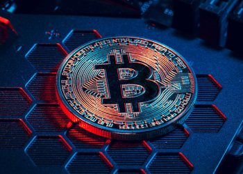 zakaj bitcoin pada