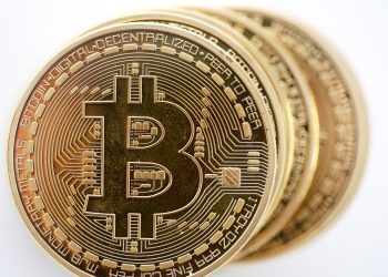 Bitcoin koers vast boven $100K: wat weerhoudt de grootste crypto van een nieuwe rally?