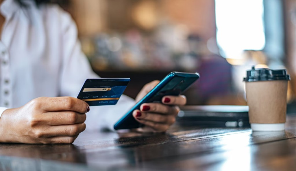 Zakup Shiba Inu kartą kredytową lub debetową