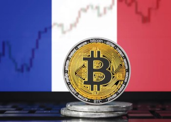 Francúzsko Bitcoin národná rezerva 2 % BTC