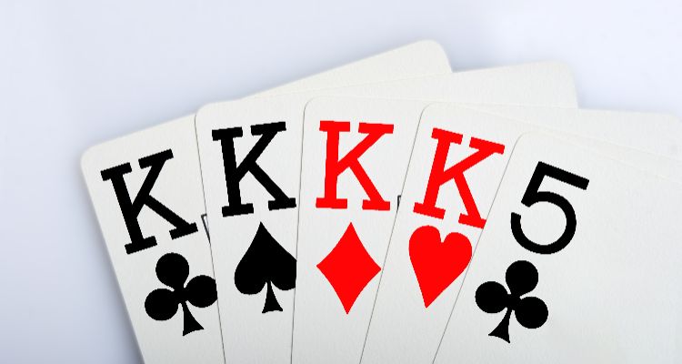 3. Four of a Kind (keturios vienodos kortos)