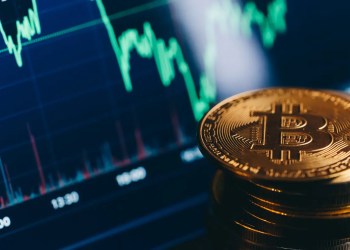 Bitcoin cena 117 tisíc november