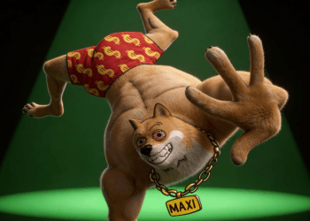 Maxi Doge กล้ามโตสวมกางเกงลายสัญลักษณ์เงิน ยืนโพสท่าบนเวทีแสงสีเขียว พร้อมสร้อยคอคำว่า MAXI